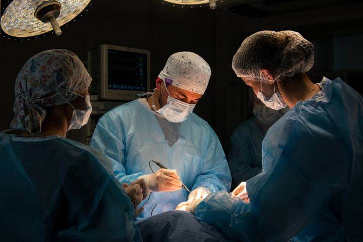 Операция в специализированной операционной